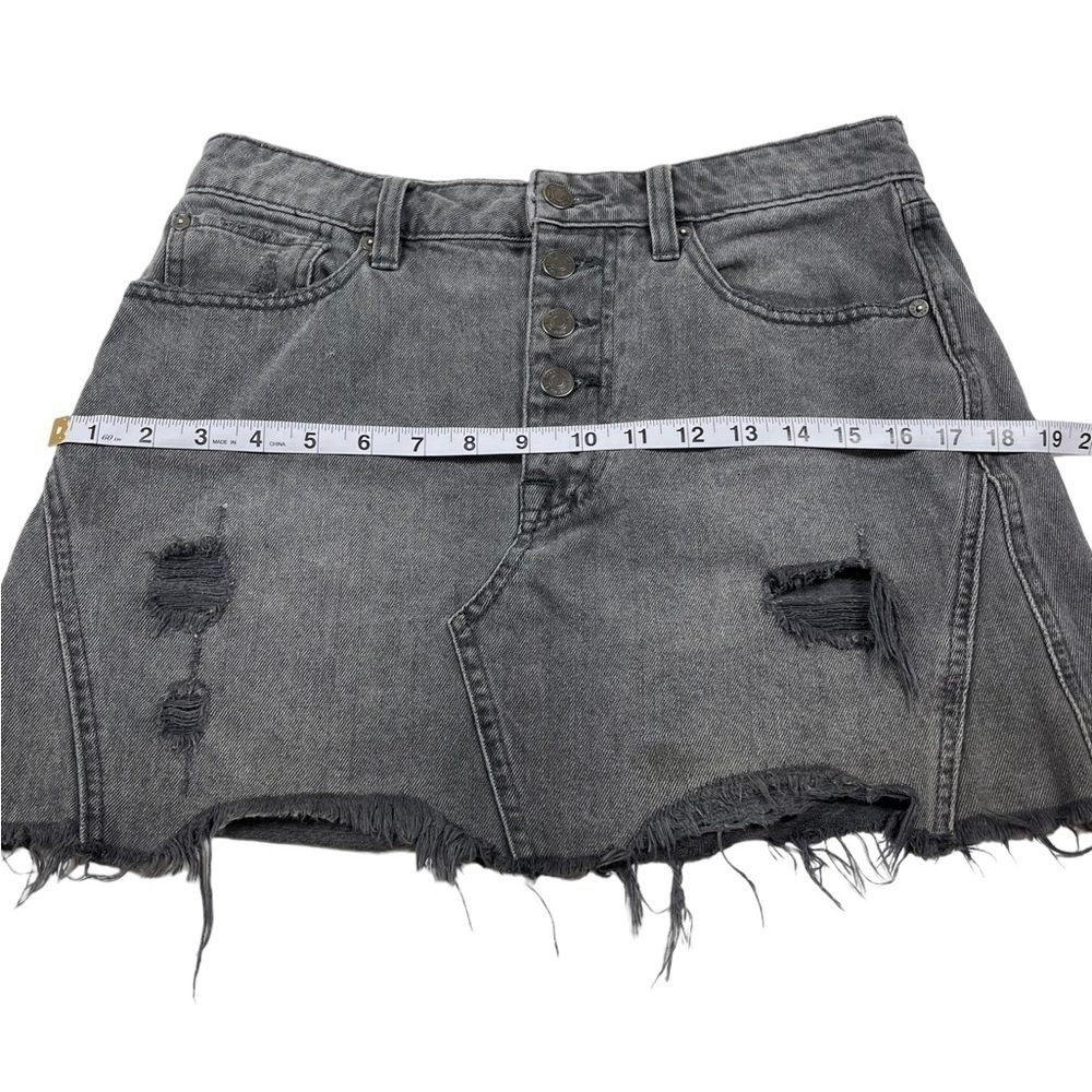 Free People Rainn distressed black denim mini skirt size 28 or small Witchcore - Picture 7 of 9